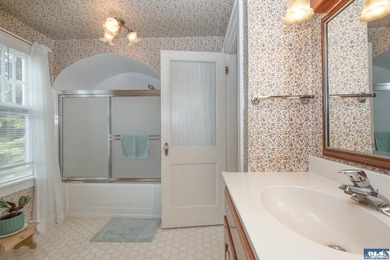 A PROPERTY LIKE THIS COMES ON THE MARKET ONCE IN A GREAT WHILE! - photo 31