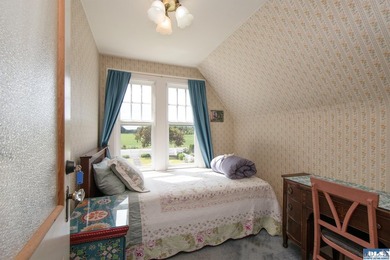 A PROPERTY LIKE THIS COMES ON THE MARKET ONCE IN A GREAT WHILE! - photo 32
