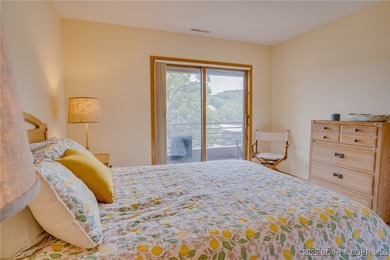Beautiful, light and bright 2 level condo that feels more like a - photo 33