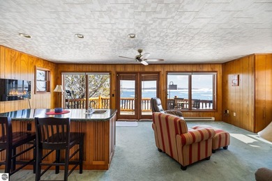 Welcome to your dream retreat, a stunning log-sided house - photo 35