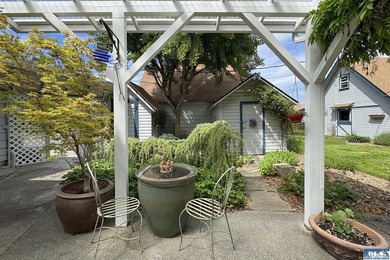 A PROPERTY LIKE THIS COMES ON THE MARKET ONCE IN A GREAT WHILE! - photo 41