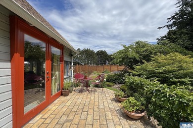 A PROPERTY LIKE THIS COMES ON THE MARKET ONCE IN A GREAT WHILE! - photo 45