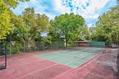 Beautiful, light and bright 2 level condo that feels more like a - photo 53