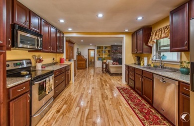 Welcome to Glenwood Estates, a historic residential neighborhood - photo 7