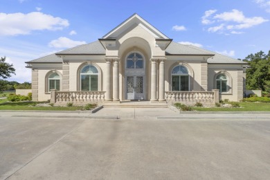 Lake Home For Sale in Collierville, Tennessee