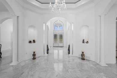 Stunning 1-level 5,000 SF Neoclassical Mediterranean Villa on 10 - photo 2