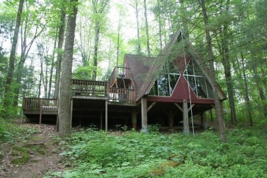 Lake Home For Sale in Rockbridge, Ohio