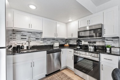 Charming Creekside Retreat in the Heart of Branson! Welcome to - photo 11