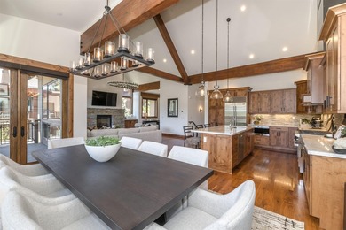 The ultimate mountain retreat with breathtaking views awaits in - photo 12