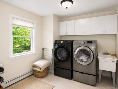 Located in the heart of Huntington, this beautifully updated - photo 15