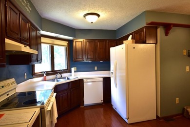 Welcome to Easy Living! This beautiful 2-bedroom, 2-bath - photo 9