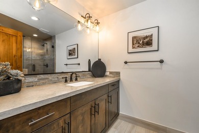 The ultimate mountain retreat with breathtaking views awaits in - photo 23