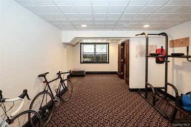 Located in the heart of Huntington, this beautifully updated - photo 26