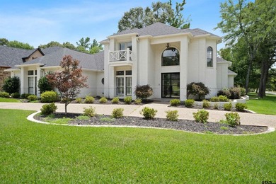 Located in Hollytree & perfectly positioned on a large corner - photo 1