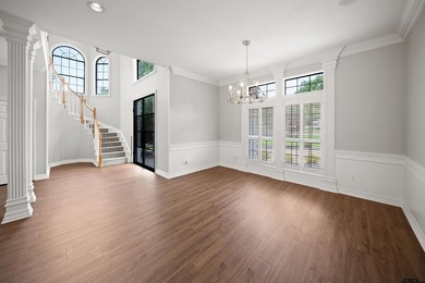 Located in Hollytree & perfectly positioned on a large corner - photo 5