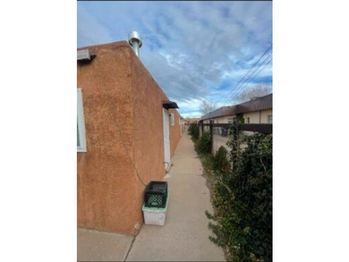 Building, Roof and Property are all in good condition.*** PLEASE - photo 6