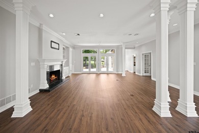 Located in Hollytree & perfectly positioned on a large corner - photo 6