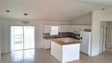 HOME FOR SALE - READY TO MOVE IN! In Lehigh Acres FL, Excellent - photo 5