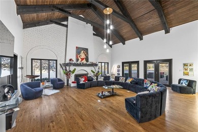 Lakewood Lakes Home For Sale in Lees Summit Missouri