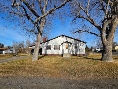 Yellowstone River Home For Sale in Big Timber Montana