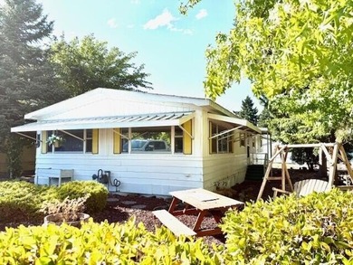 Rogue River Home For Sale in Grants Pass Oregon