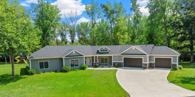 Lake Home For Sale in Syracuse, Indiana