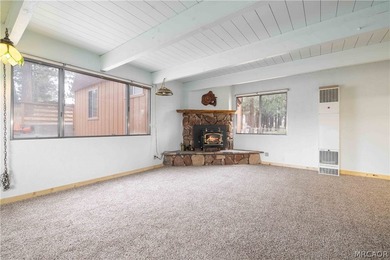 Located in the heart of The Village! This unique multi-unit - photo 11