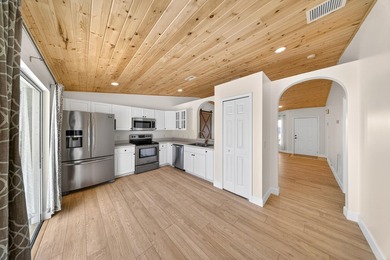 BACK ON MARKET DUE TO PREVIOUS BUYER UNABLE TO OBTAIN FINANCING - photo 12