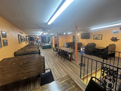 Hardy commercial building on Main St. with unlimited potential - photo 5