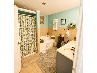 Beautiful 4-Bedroom Home in The Farm - Just 4 Miles from the - photo 15