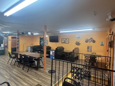 Hardy commercial building on Main St. with unlimited potential - photo 6