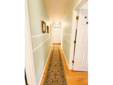 Beautiful 4-Bedroom Home in The Farm - Just 4 Miles from the - photo 18