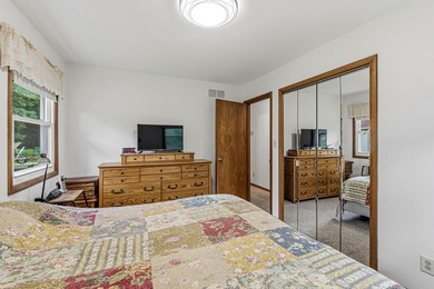 Welcome home to this well-maintained 3-bedroom, 2-bath ranch - photo 20
