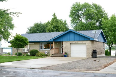 If you have been waiting for the right home on Big Stone Lake - photo 2