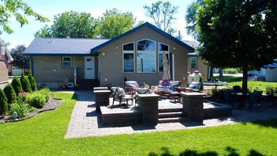 If you have been waiting for the right home on Big Stone Lake - photo 3