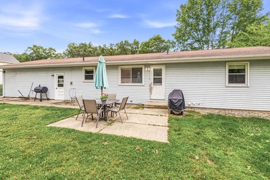 Welcome home to this well-maintained 3-bedroom, 2-bath ranch - photo 34