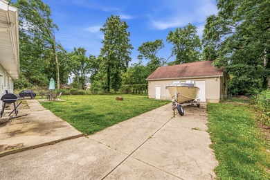 Welcome home to this well-maintained 3-bedroom, 2-bath ranch - photo 40