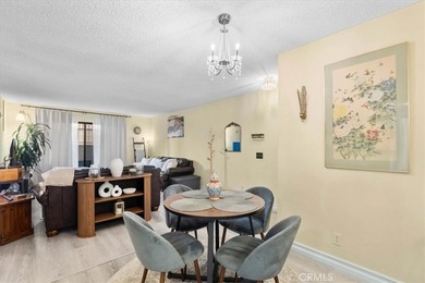 Beautiful move-in ready 2-bedroom, 2-bathroom first-floor condo - photo 10