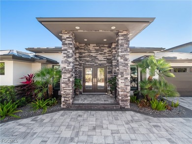 Introducing a truly one-of-a-kind waterfront compound where - photo 8