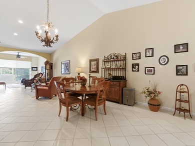 Beautiful lakefront villa with abundant natural light and a - photo 7