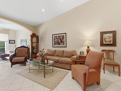 Beautiful lakefront villa with abundant natural light and a - photo 10