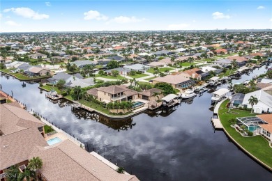 Cape Coral Lakes Area Condo For Sale in Cape Coral Florida