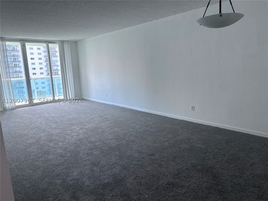 Beautiful 1 bedroom one bath with ocean - photo 3