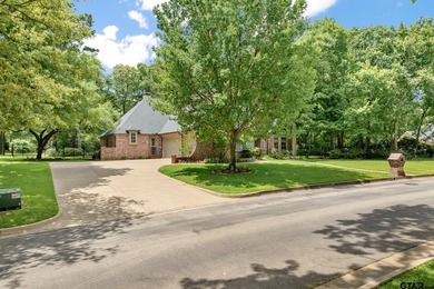 Welcome to 1915 Stonegate Valley Drive in Tyler's prestigious - photo 4