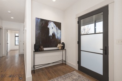 An exceptional expression of luxury in the heart of downtown