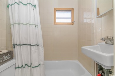 Do you want to live on VACATION full time or have a fabulous - photo 11