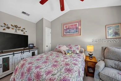 Welcome home to this end-unit 3 bed, 2.1 bath townhome in Azalea - photo 20