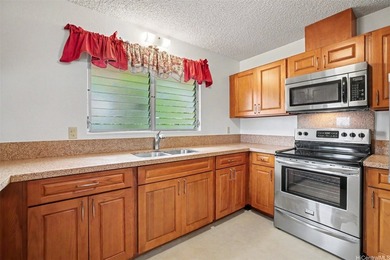 This immaculate 3-bedroom, 2-bath home offers comfort and - photo 10