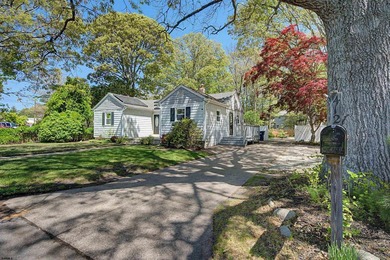This charming 3-bedroom, 1.5-bath home sits on an oversized - photo 3