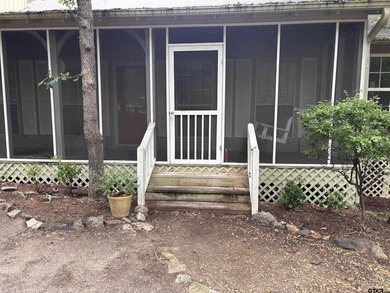 Come experience this beautiful and cozy two-bedroom, two-bath - photo 2